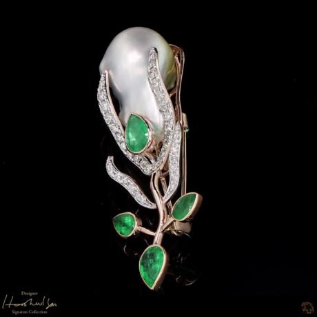 Keshi Pearl & Emerald Brooch